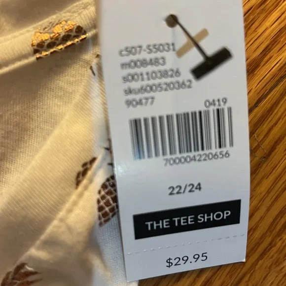 Bundle of two tops One is New and the other in great condition - Picture 4 of 9